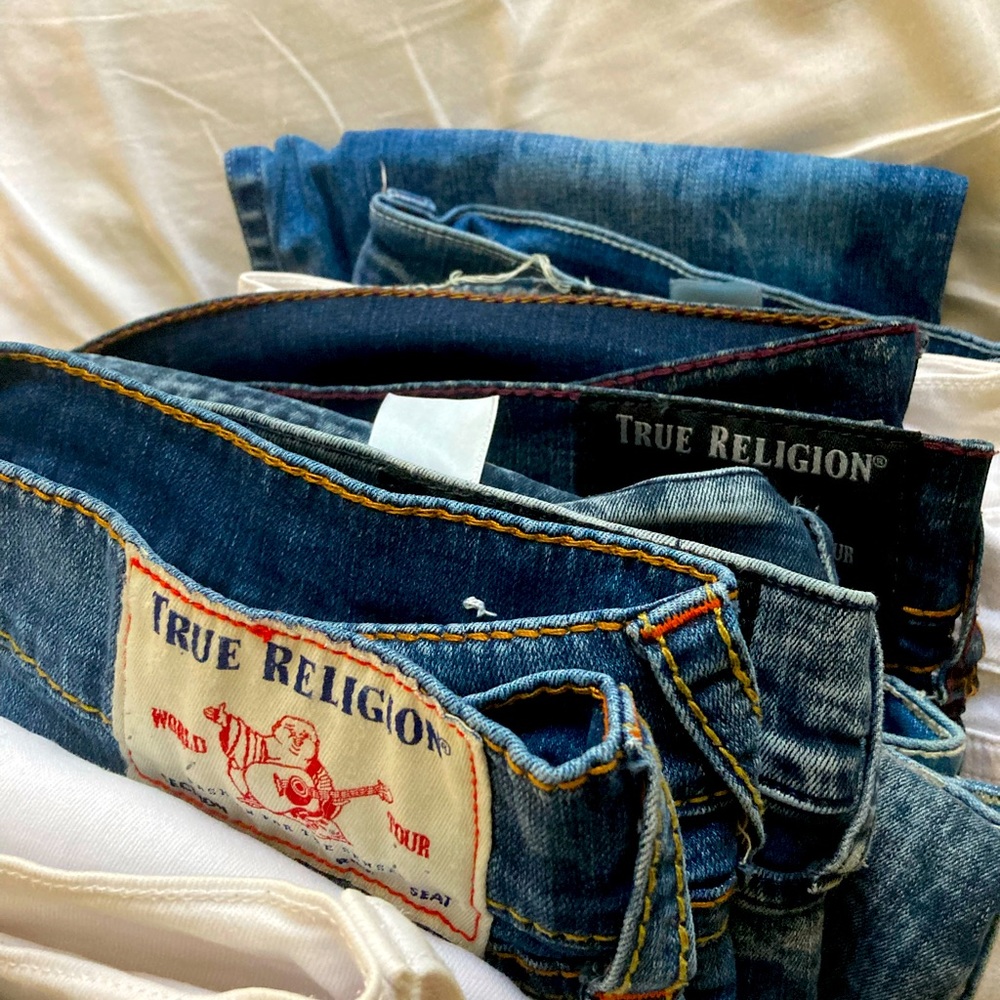 True religion jeans in great condition ( Moving Tmr Need gone Asap )